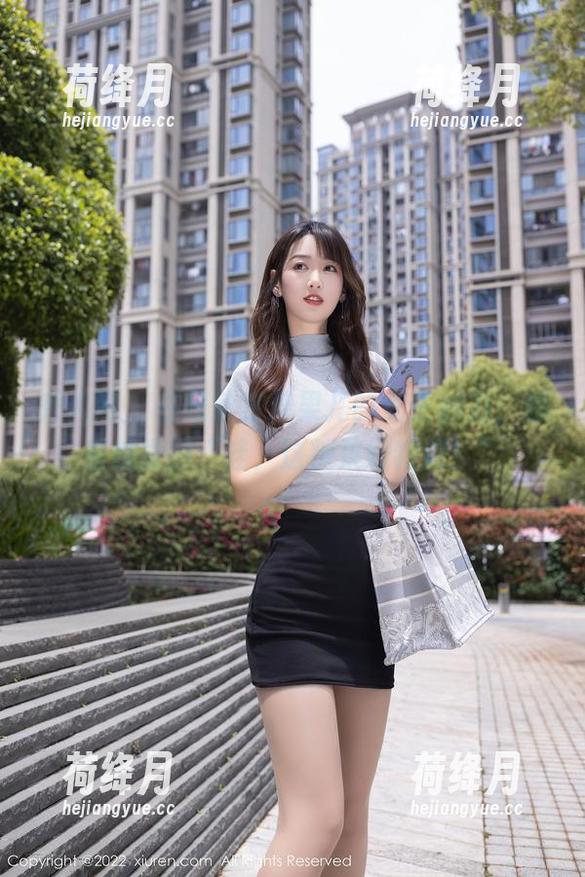 秀人网 - 在线欣赏糖果儿的女王魅力，越看越觉得“哇，这糖果好特别！”