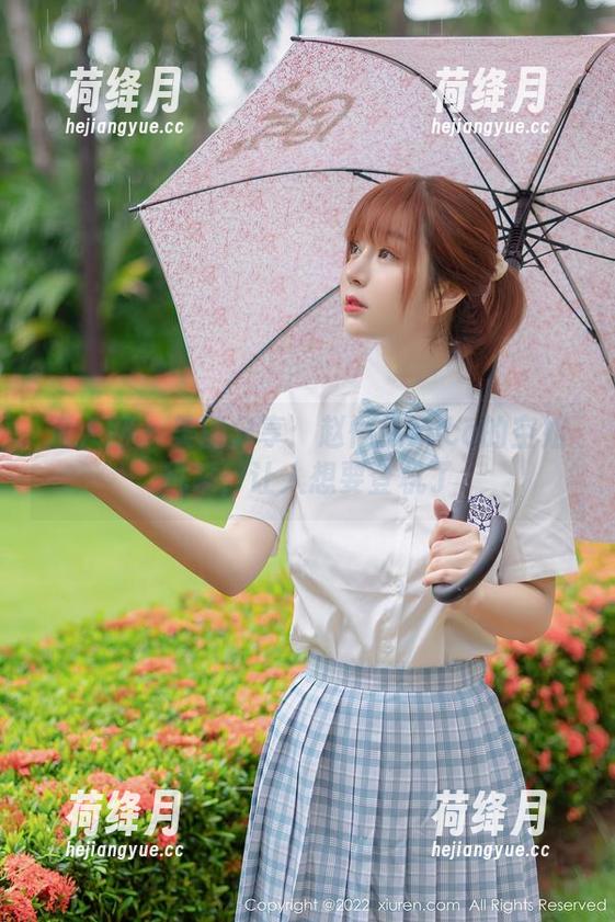 秀人网 - 美图分享：赵惟依coco的空姐风采，让人想要登机了