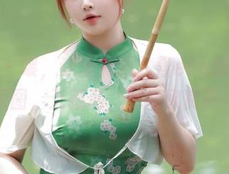 秀人网 – 喂，这里有雨儿酱eve短裤福利原图，无藏私，尽情欣赏吧！