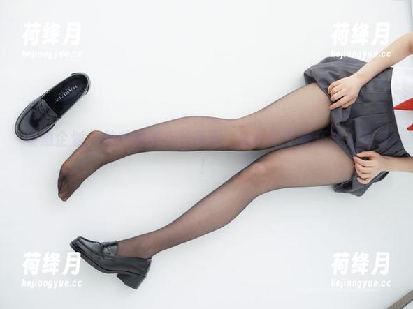 紧急企划 - 林书辞的肉丝写真，竟然比午餐还让人垂涎！