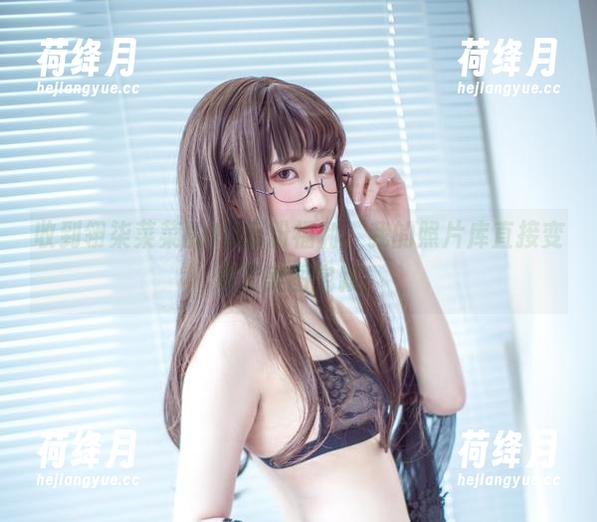 收到翎柒菜菜的10万粉福利，我的照片库直接变成了美图宝藏！