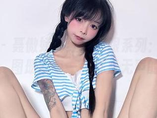 微密圈 – 聂傲娇的红底高跟系列：原图直接戳心，图册的每一张都是无声的呐喊！