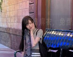 腐团儿Ikaros，樱岛麻衣，免费到手的照片—你没理由拒绝啊！