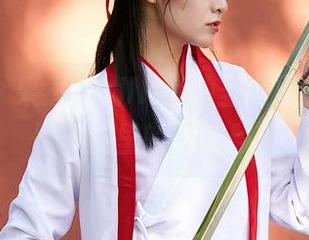 蜜桃社 – 果然木楠Nan的圣诞图集，不愧是节日里的“反贼”