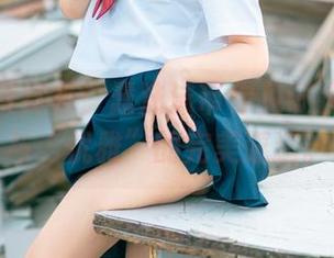 和服写真赏析：蠢沫沫带你见证“滑稽”与“优雅”的完美邂逅。
