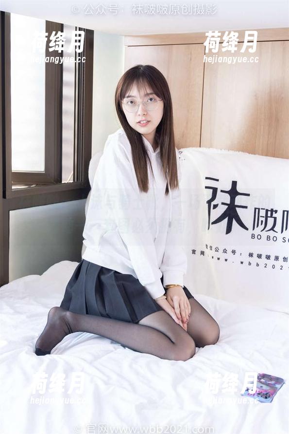袜啵啵 - 小沫与骑士靴，一场下载动作的悸动——套图必须拥有，咋办？