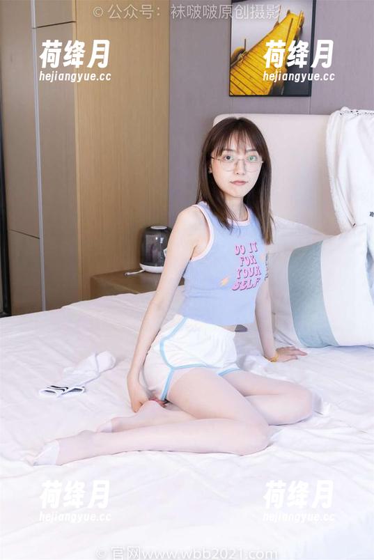 袜啵啵 - 小甜豆的白色堆堆丝袜，原图里的“袜子海洋”别有一番滋味，让我想起了小时候的棉花糖。