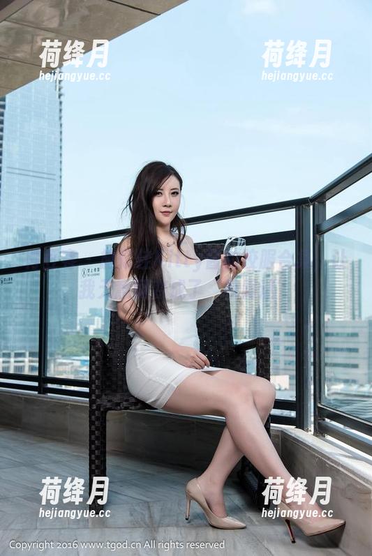 青豆客 - 施忆佳Kitty酱的校服合集，让我无意间变成了‘校服迷’