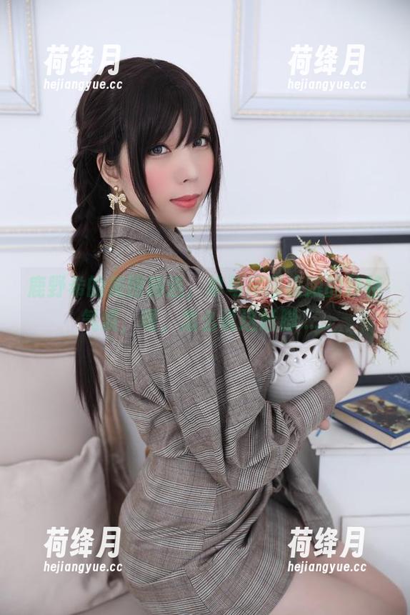 鹿野希的美图精选,单马尾眼镜娘的独特气质,喔,怎么说这赶脚...... 鹿野希的美图精选,单马尾眼镜娘的独特气质,喔,怎么说这赶脚......